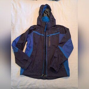 L. L. Bean boys size 3 tone blue jacket, 2 front zippers, outside 1 broken